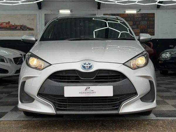 2021 Toyota Yaris in Silver, photo 8