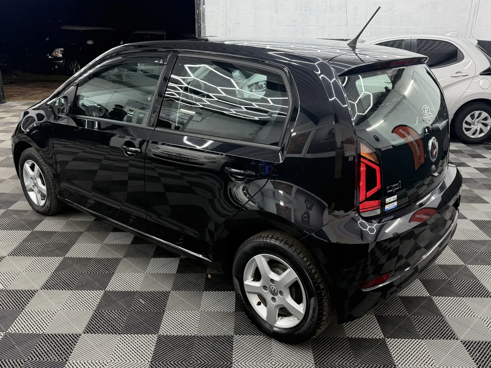 2018 Volkswagen UP in Black, photo 9