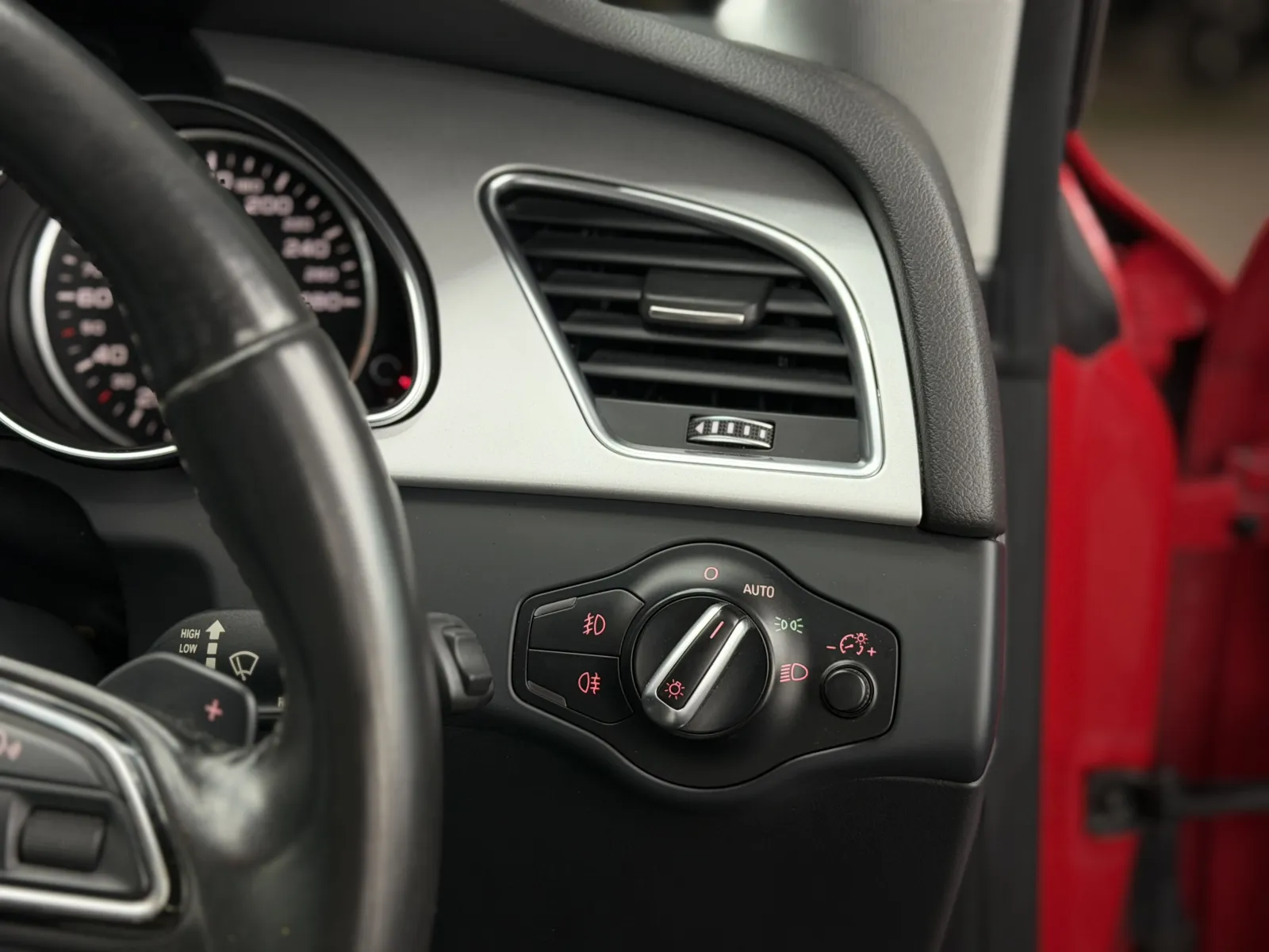 2015 Audi A5 2.0 Quattro Pan-Roof in Red, photo 16