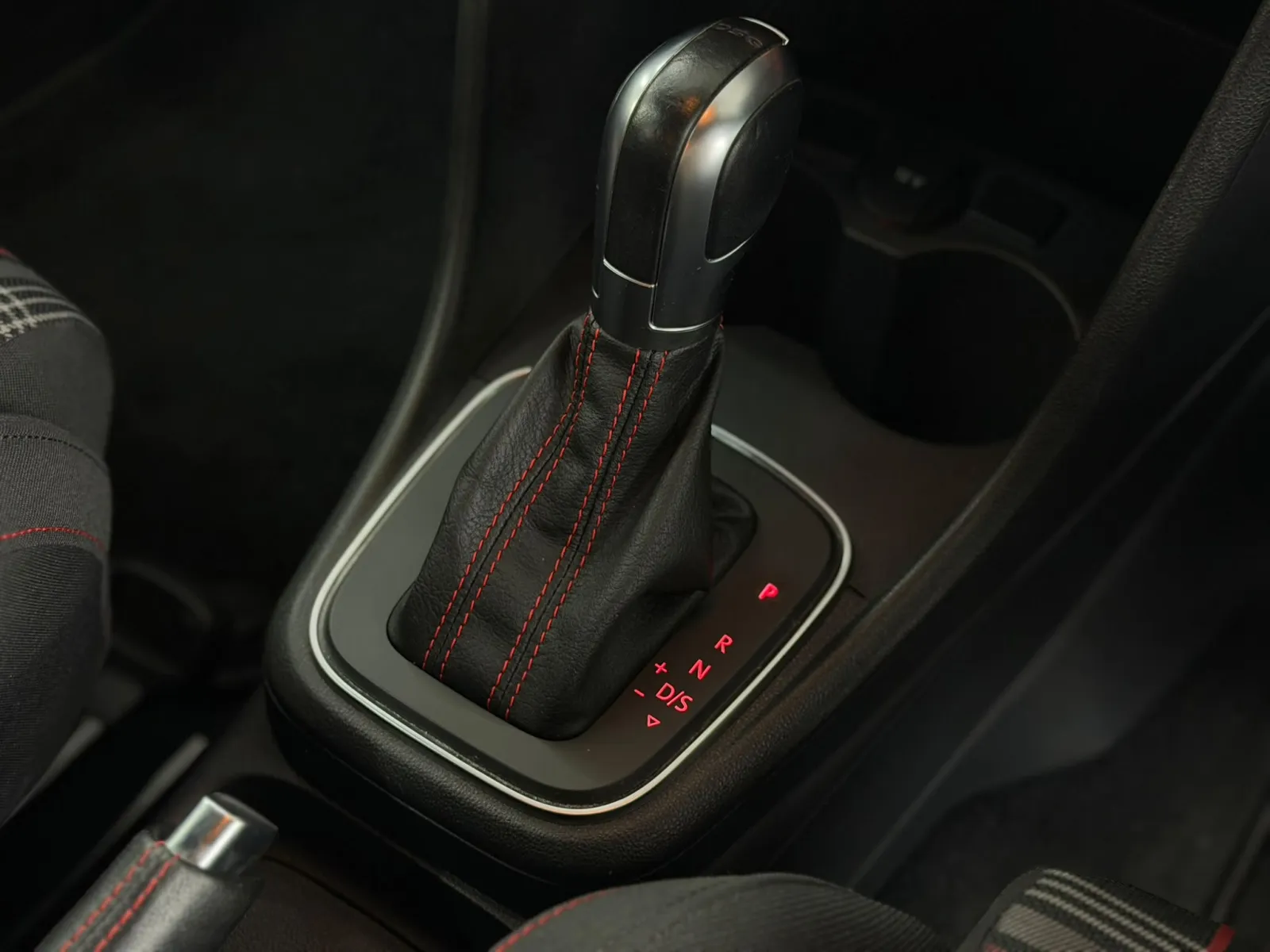 2017 Volkswagen POLO GTI in Silver, photo 20