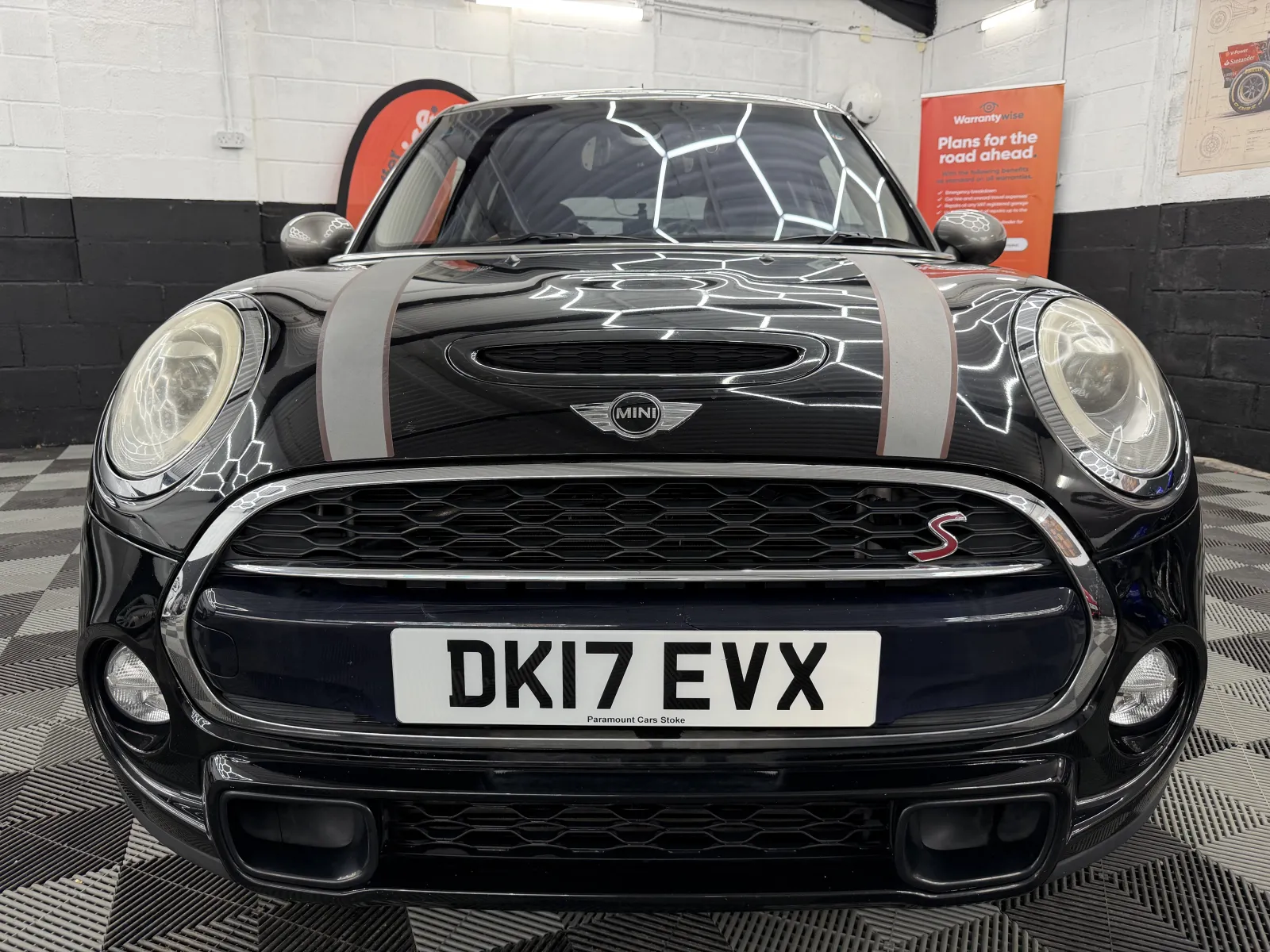 2017 MINI COOPER S Seven Edition in Black, photo 2