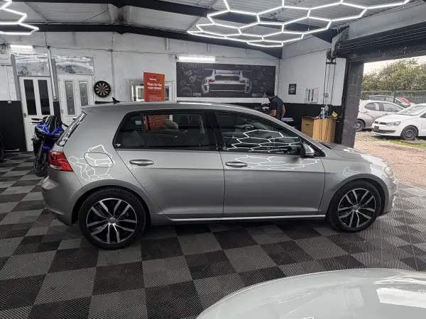 2013 Volkswagen 1.4 TSI BlueMotion Tech SE Edition Hatchback 5dr Petrol DSG Euro 5 (s/s) (122 ps) in Silver, photo 19