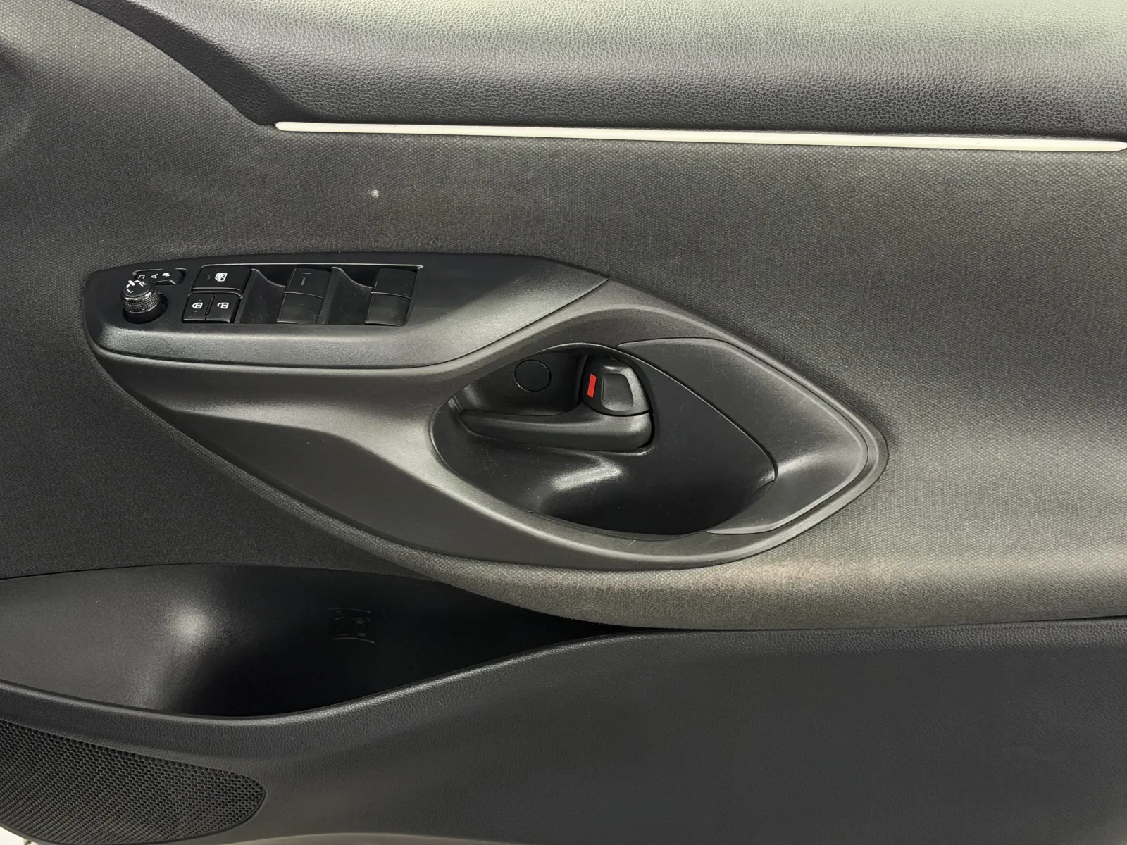 2021 Toyota Yaris in Silver, photo 15