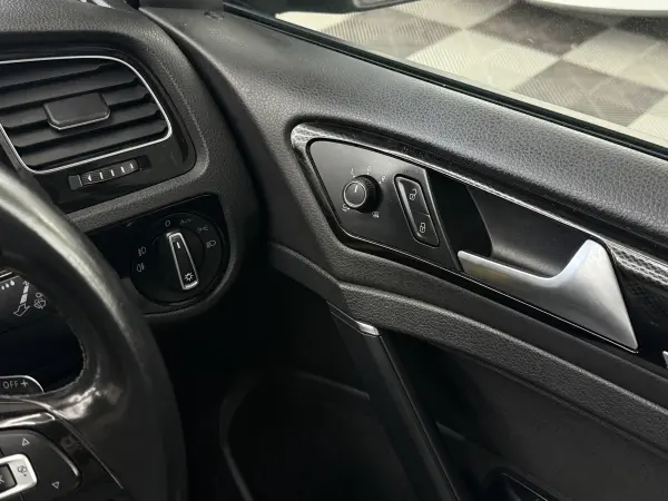 2013 Volkswagen 1.4 TSI BlueMotion Tech SE Edition Hatchback 5dr Petrol DSG Euro 5 (s/s) (122 ps) in Silver, photo 10
