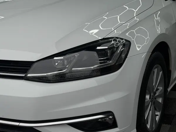 2018 Volkswagen Golf Estate TSI in Pearl White, photo 16