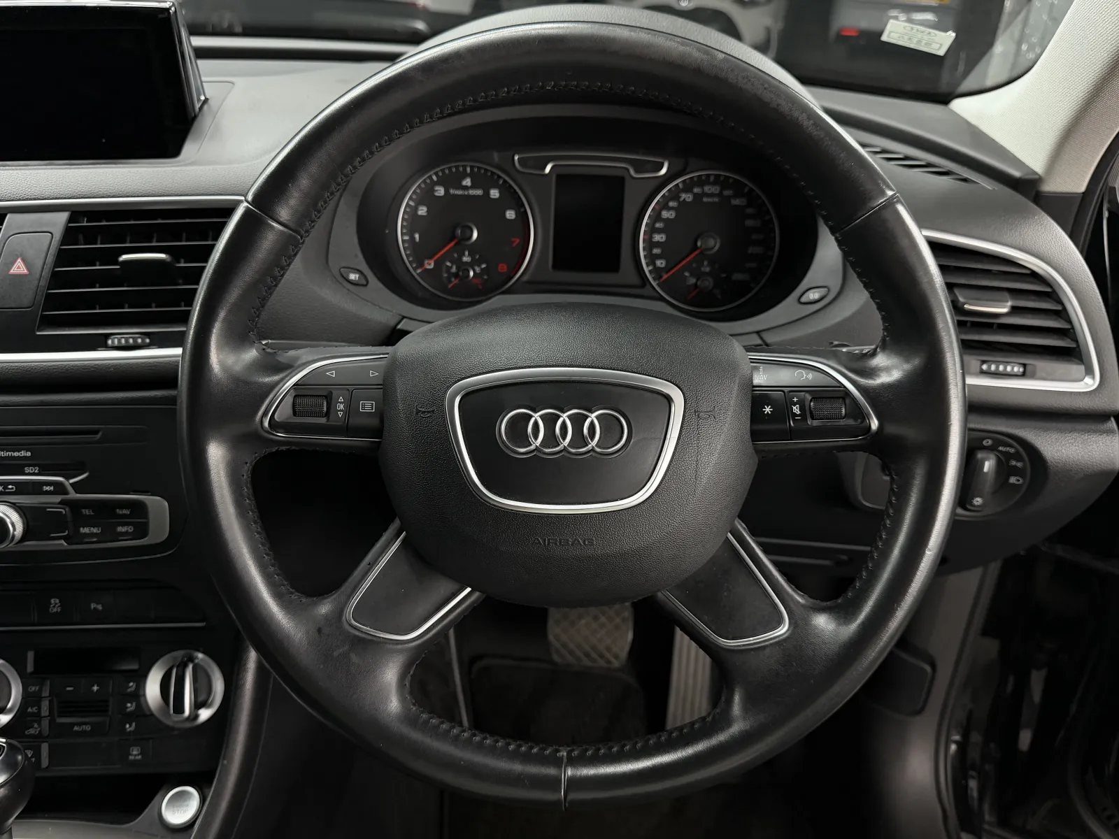 2015 AUDI Q3 1.4 TFSI CoD SE S Tronic Euro 6 in Black, photo 17