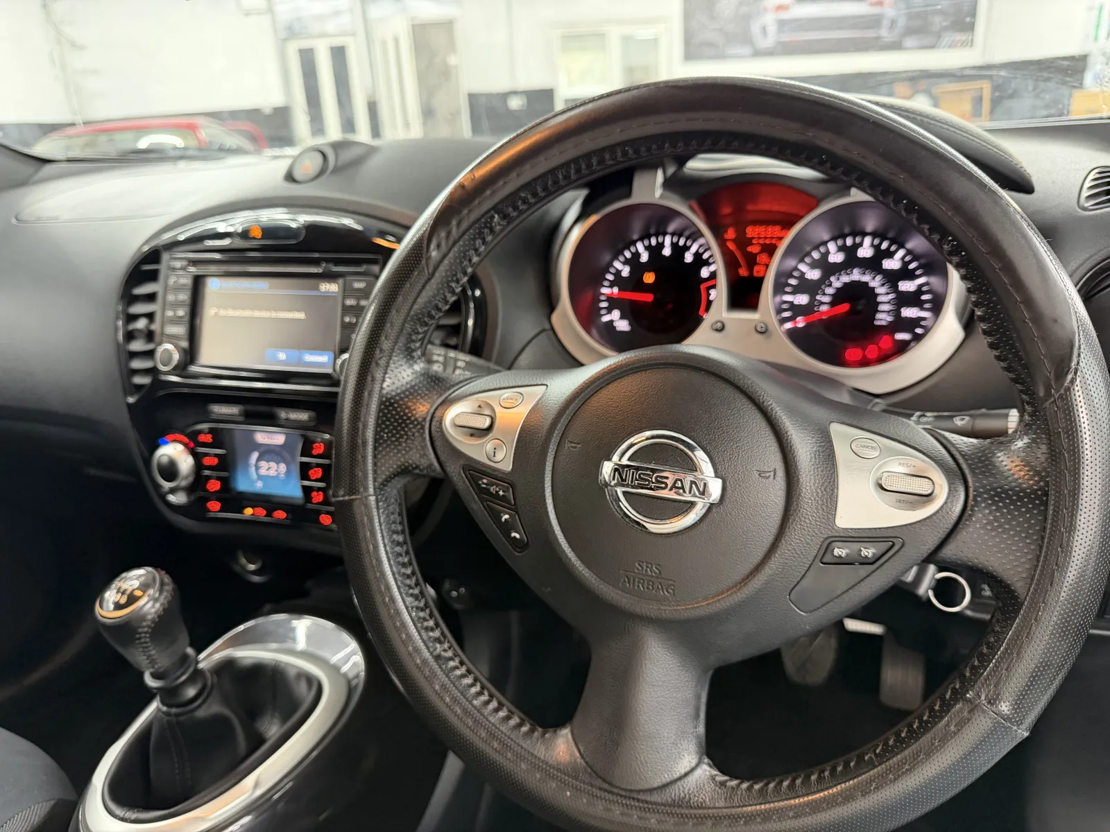 2015 NISSAN JUKE in Black, photo 20