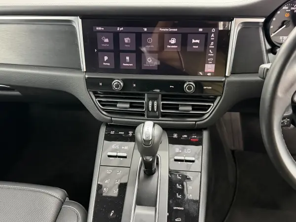 2023 Porsche Macan S in Black, photo 8
