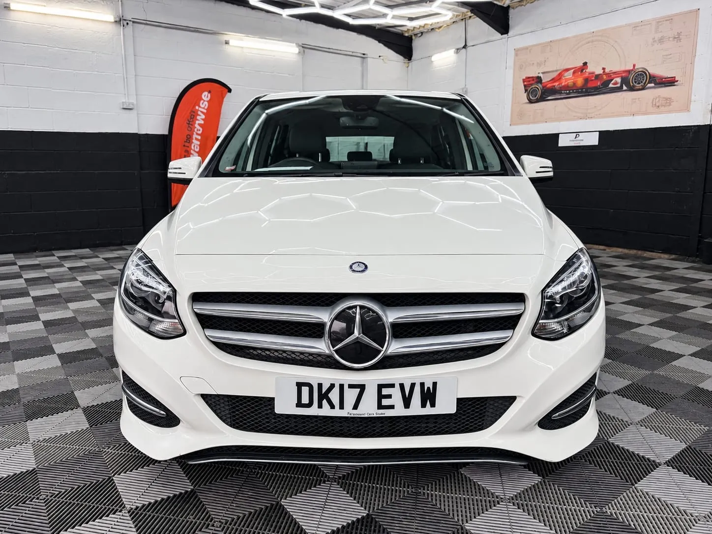 2017 Mercedes-Benz B Class in White, photo 7