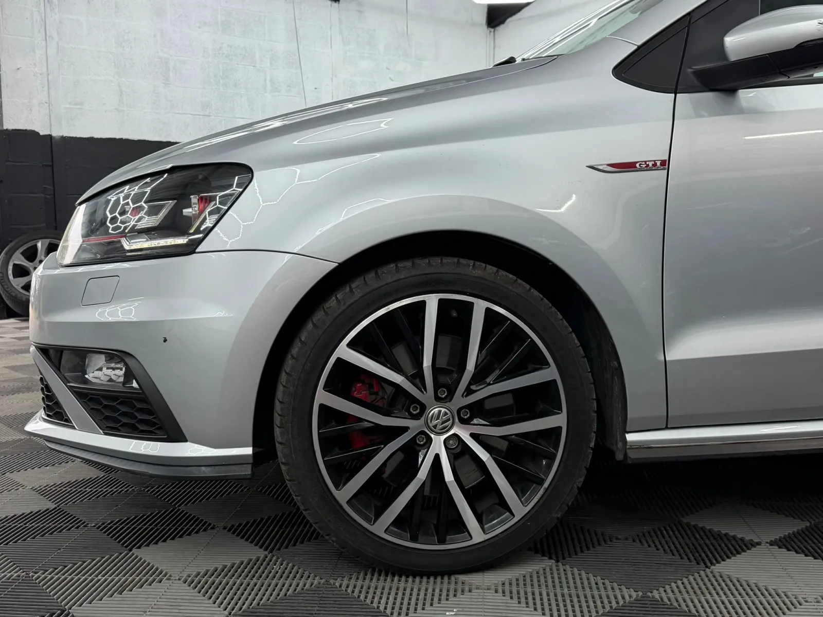 2017 Volkswagen POLO GTI in Silver, photo 17