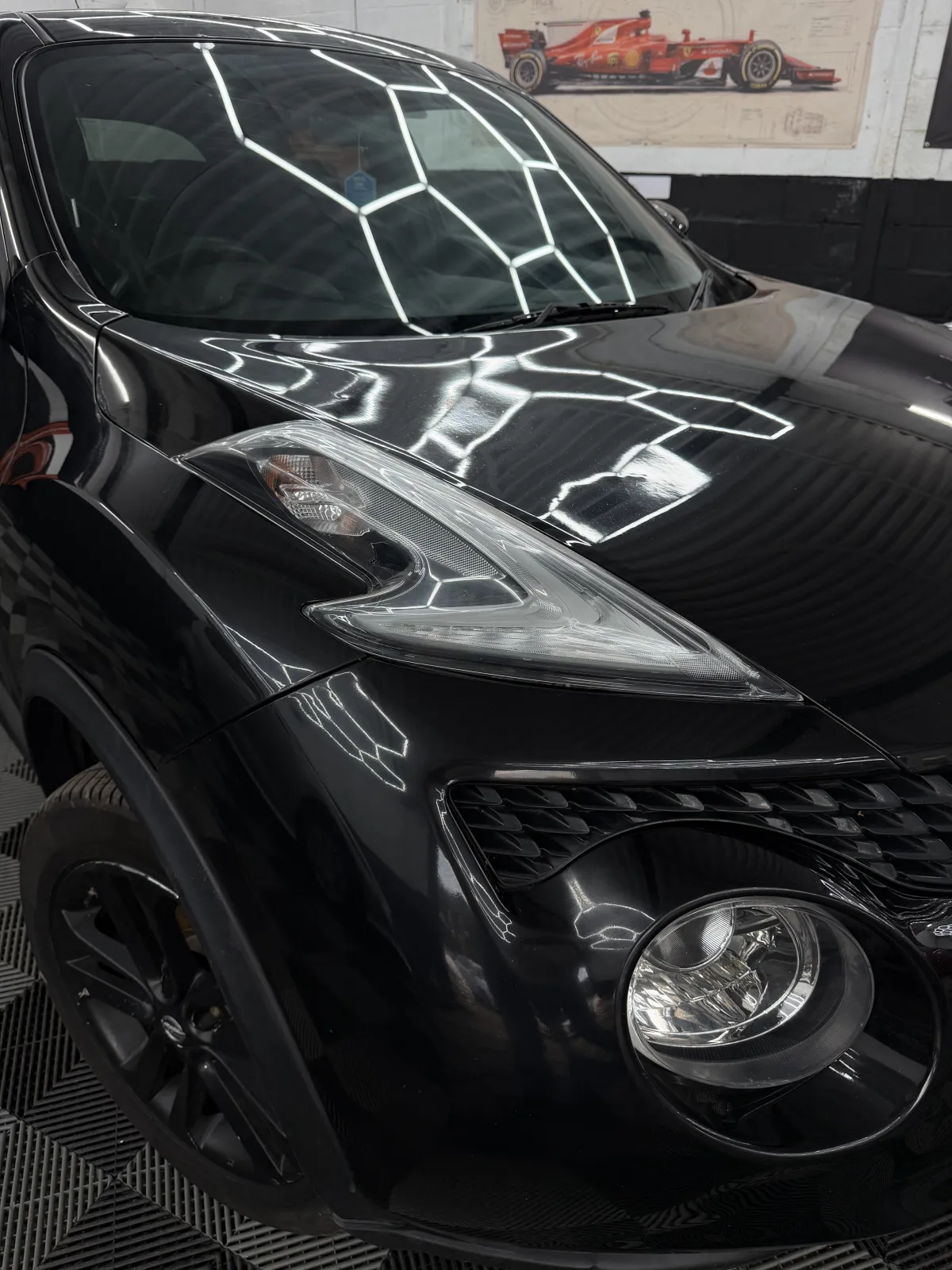 2015 NISSAN JUKE in Black, photo 11