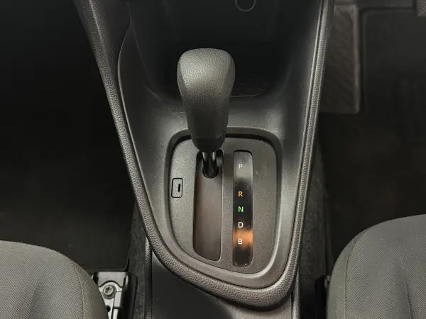 2022 Toyota Yaris in White, photo 16