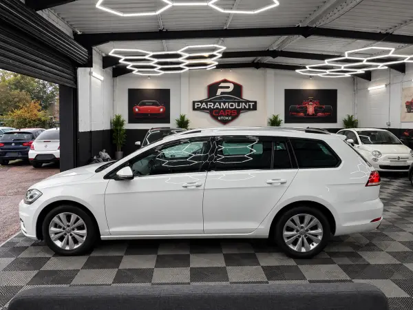 2018 Volkswagen Golf Estate TSI in Pearl White, photo 6