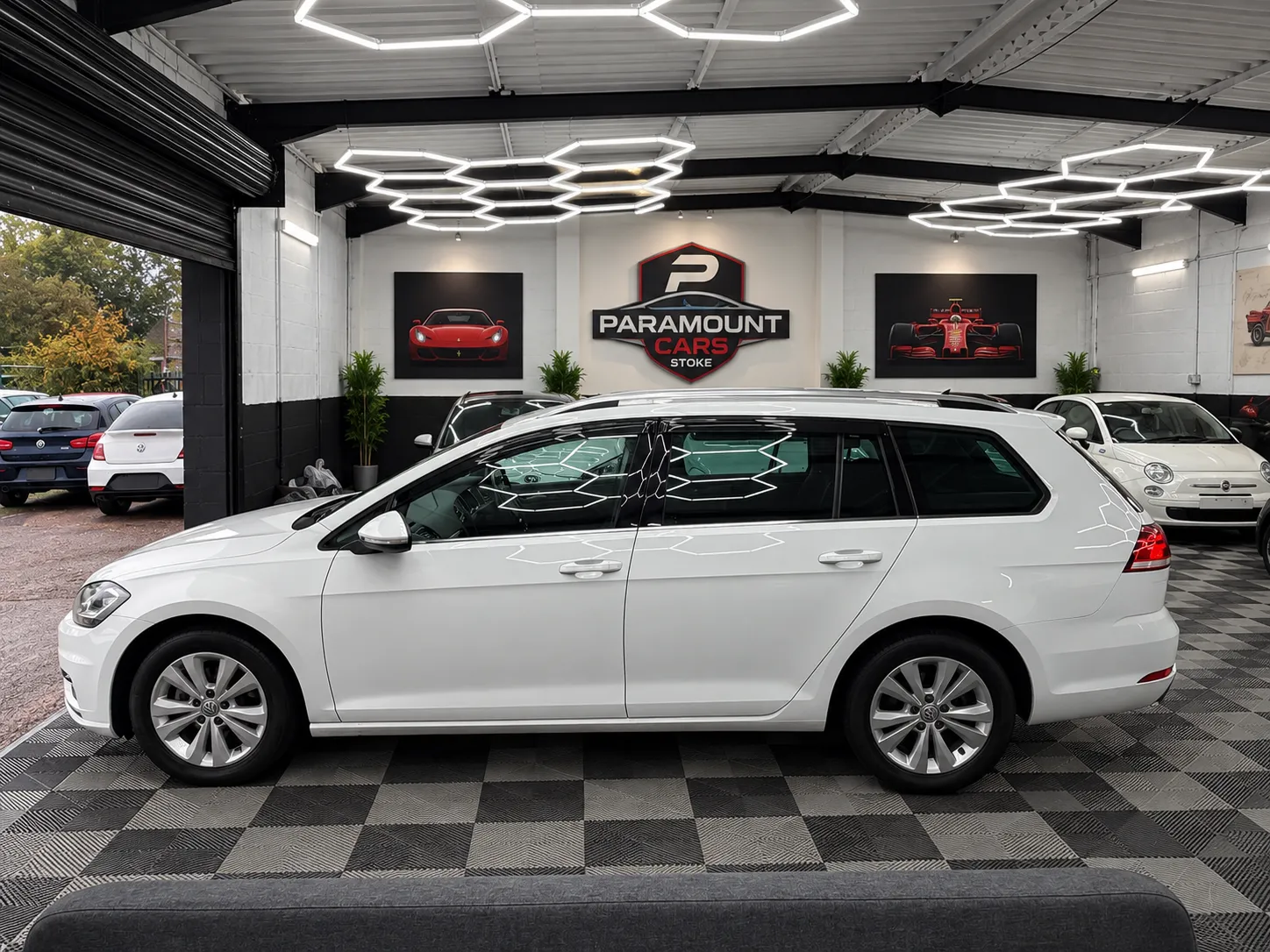 2018 Volkswagen Golf Estate TSI in Pearl White, photo 6
