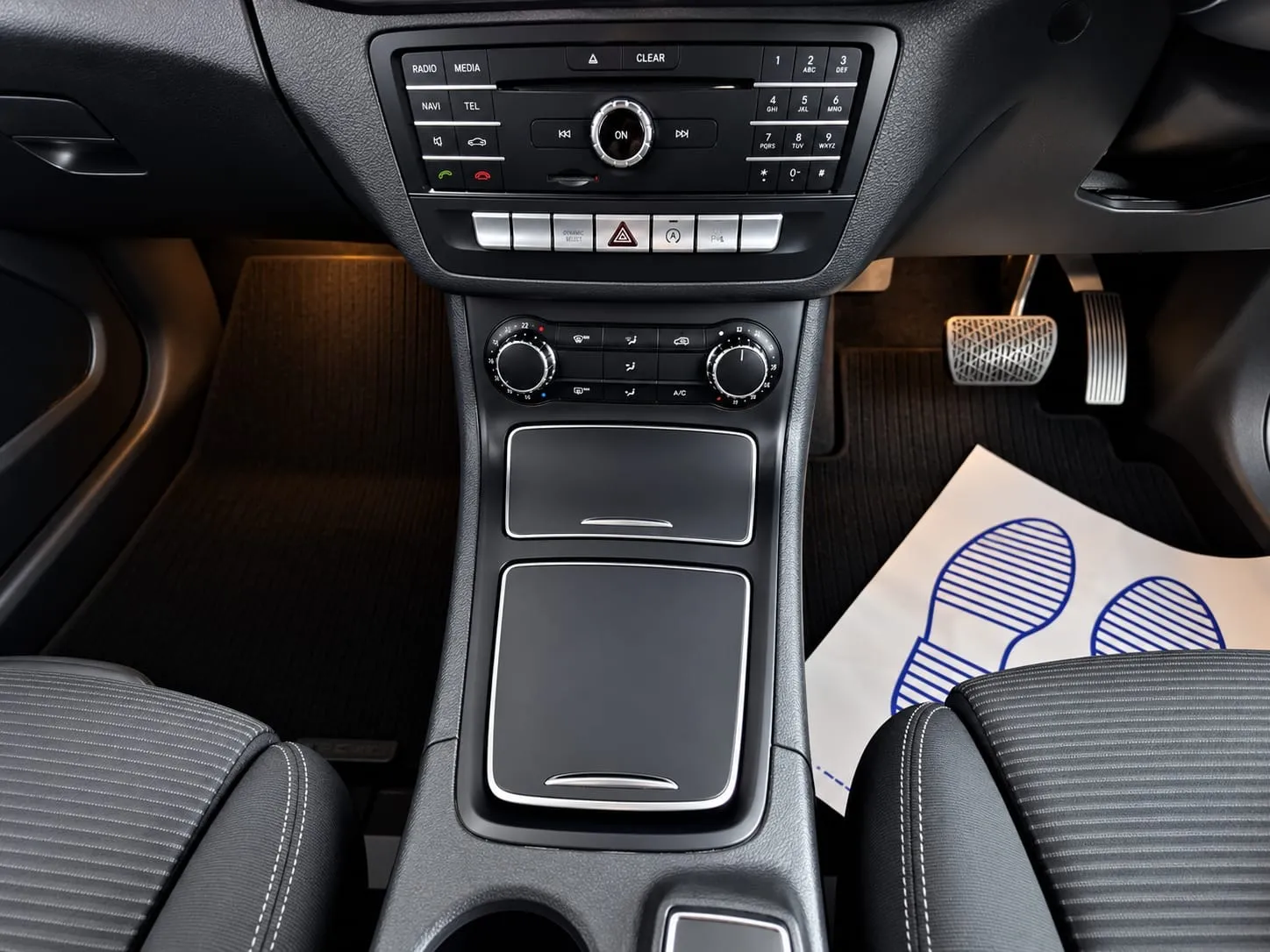 2017 Mercedes-Benz B Class in White, photo 20