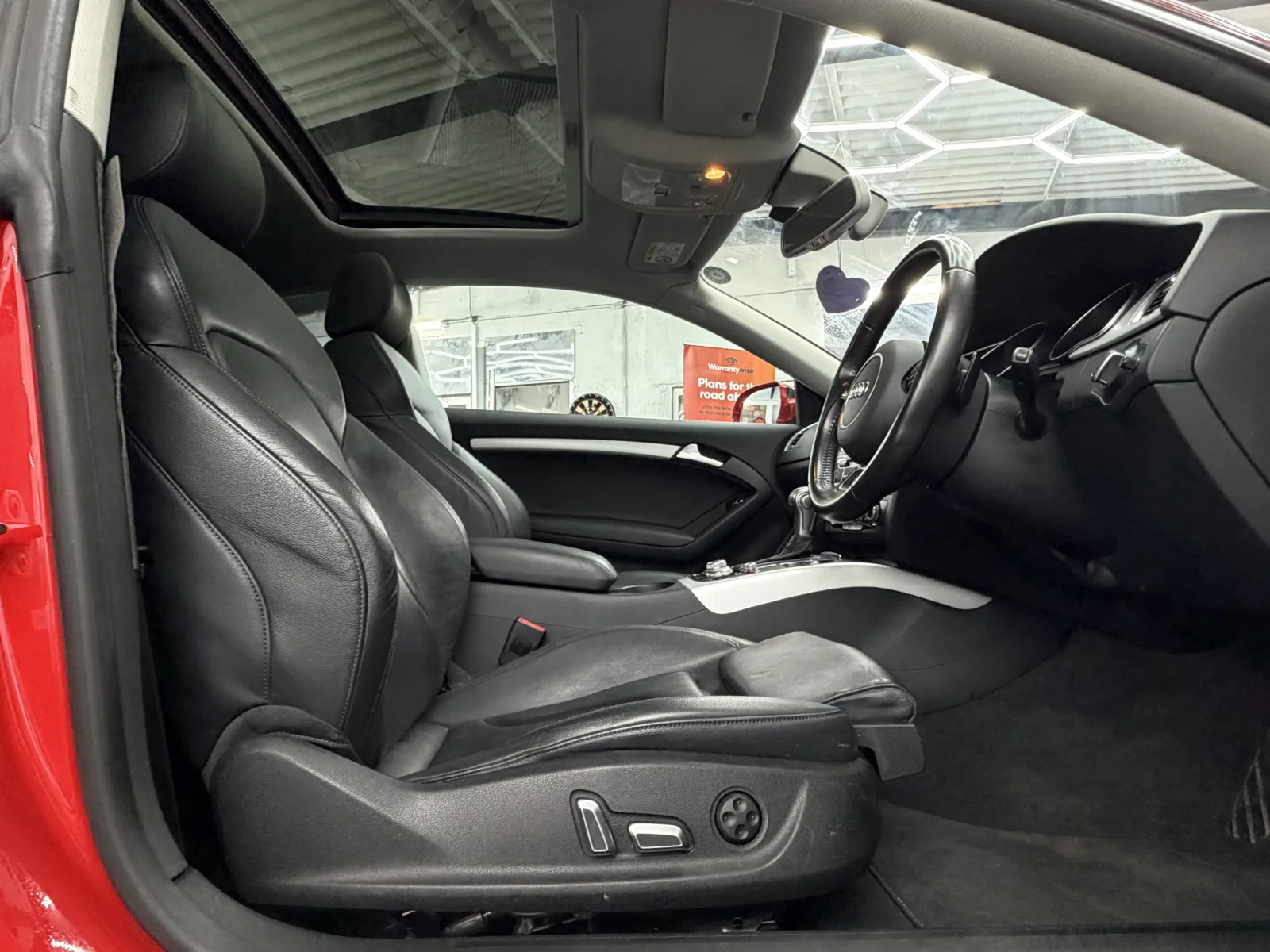 2015 Audi A5 2.0 Quattro Pan-Roof in Red, photo 10