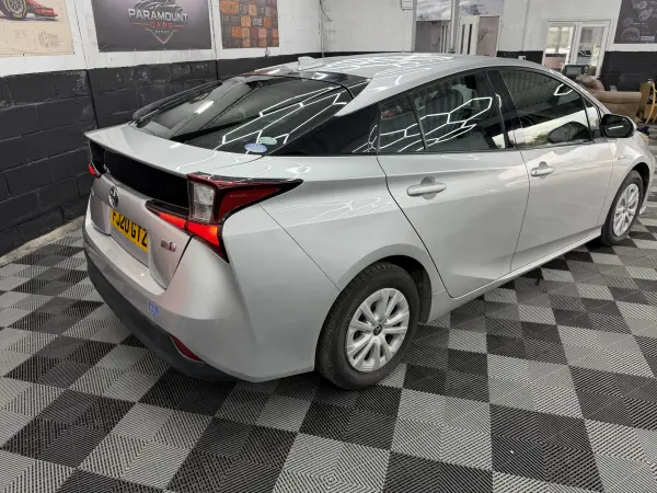 2020 Toyota Prius in Silver, photo 12