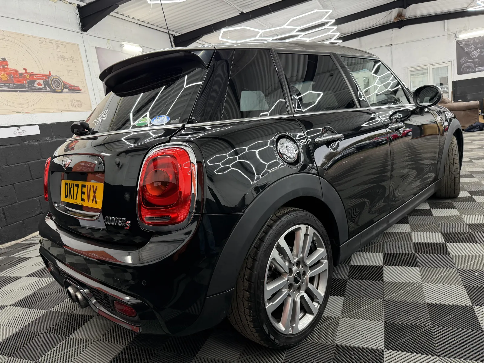 2017 MINI COOPER S Seven Edition in Black, photo 12