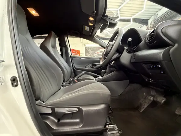 2022 Toyota Yaris in White, photo 14