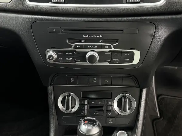 2015 AUDI Q3 1.4 TFSI CoD SE S Tronic Euro 6 in Black, photo 19