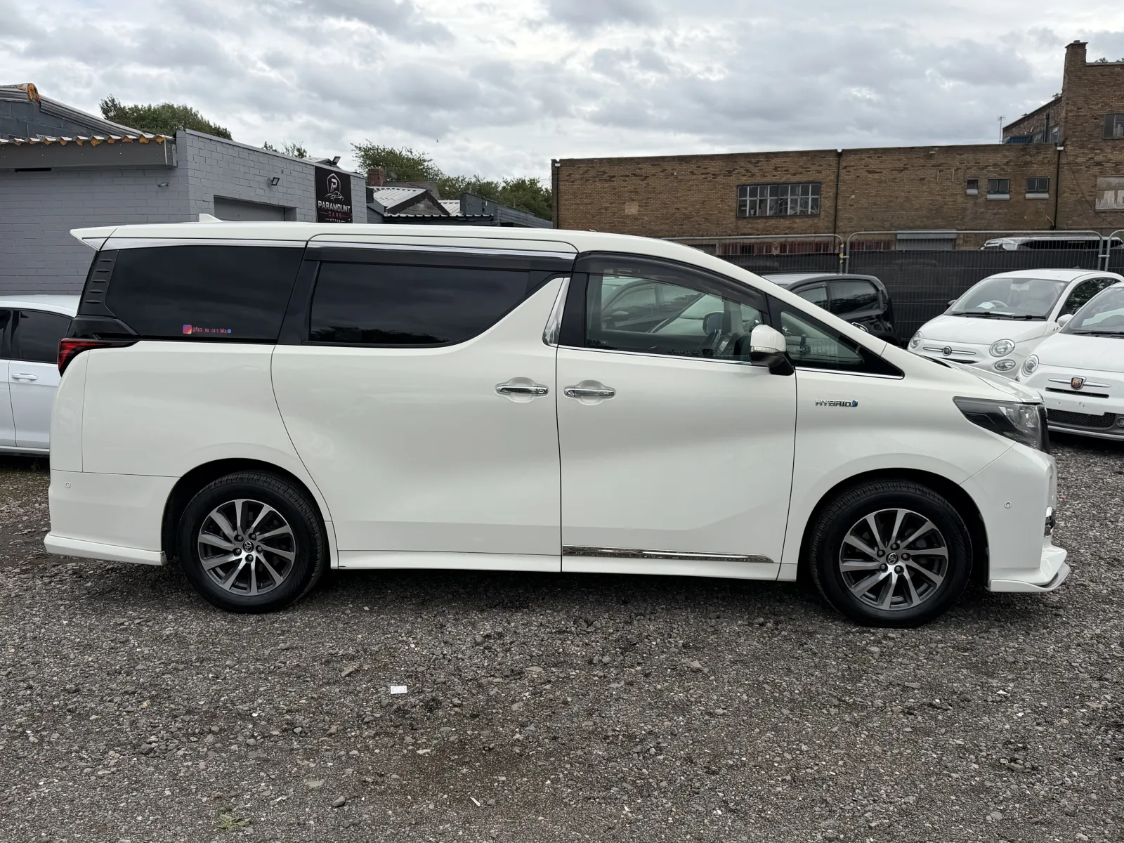 2015 Toyota Alphard Executive Package in White, photo 5