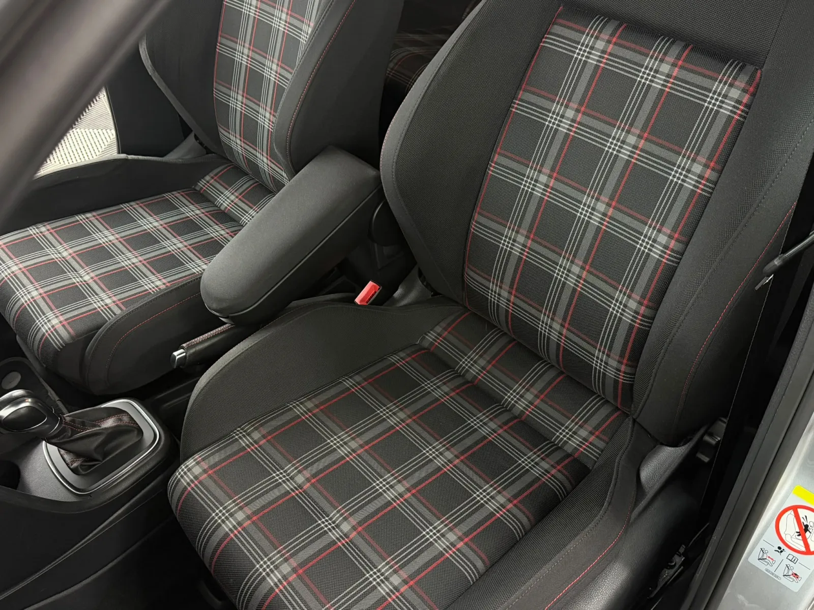 2017 Volkswagen POLO GTI in Silver, photo 4