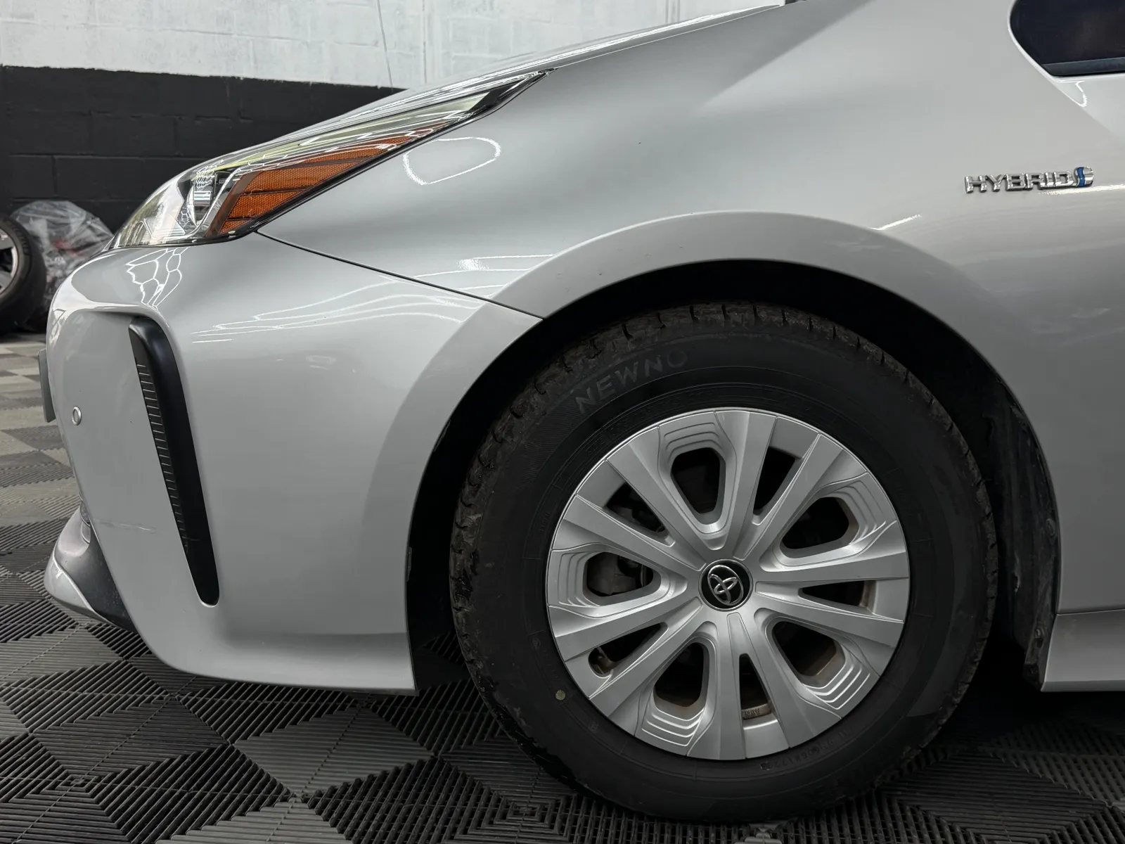 2020 Toyota Prius in Silver, photo 20