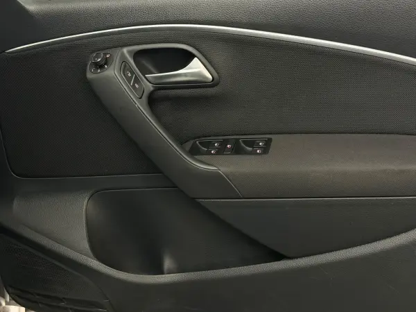 2017 Volkswagen POLO GTI in Silver, photo 3