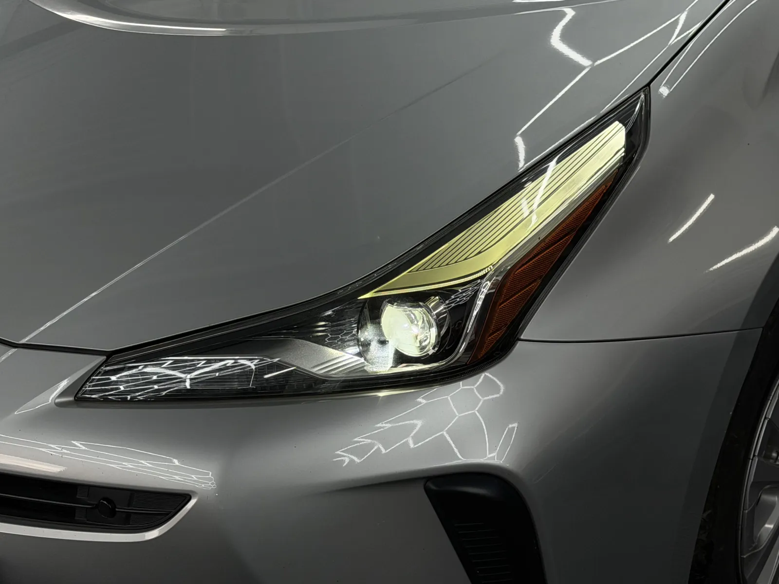 2020 Toyota Prius in Silver, photo 17