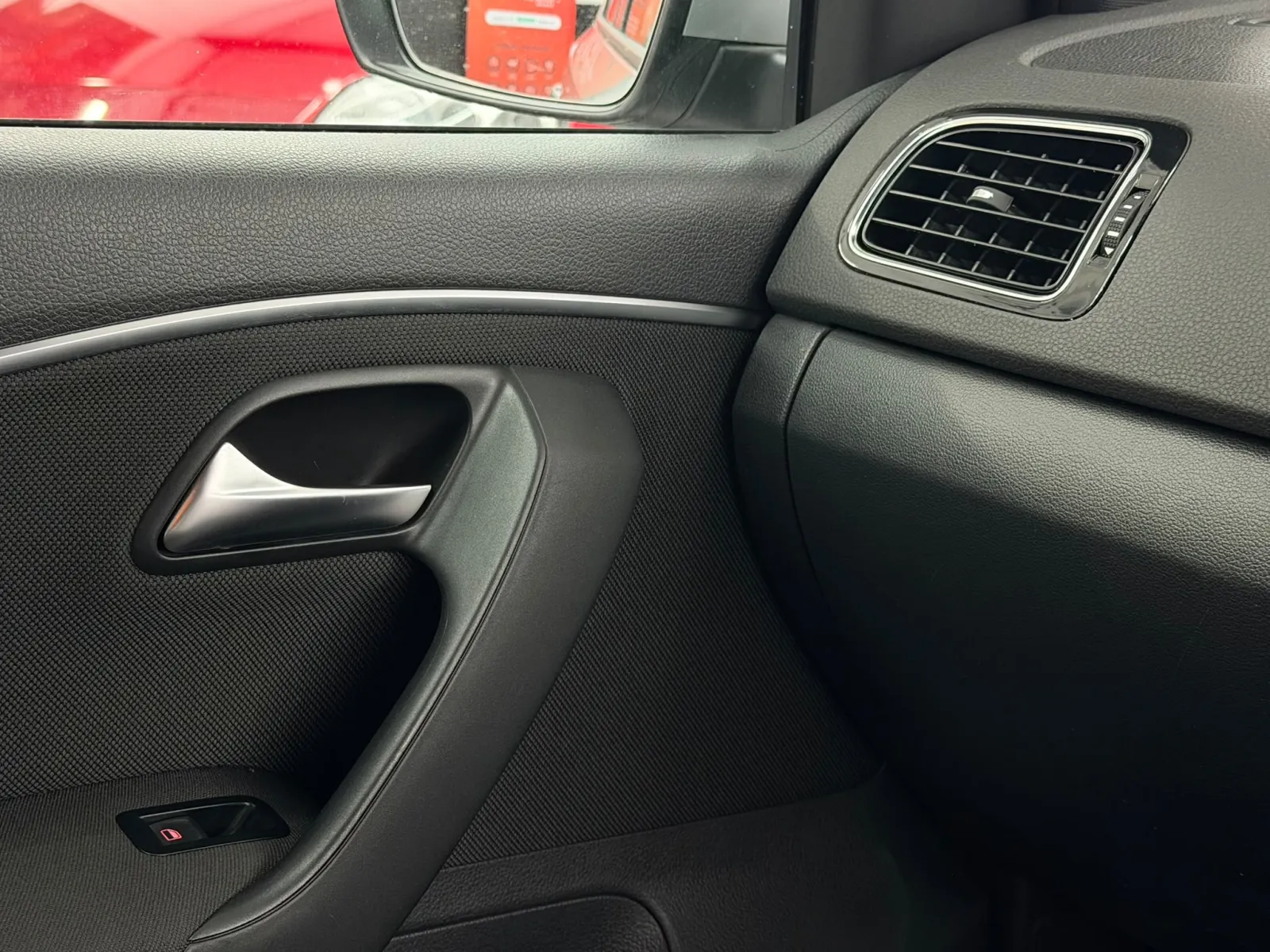 2017 Volkswagen POLO GTI in Silver, photo 7