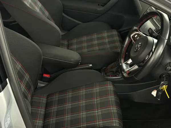2017 Volkswagen POLO GTI in Silver, photo 16