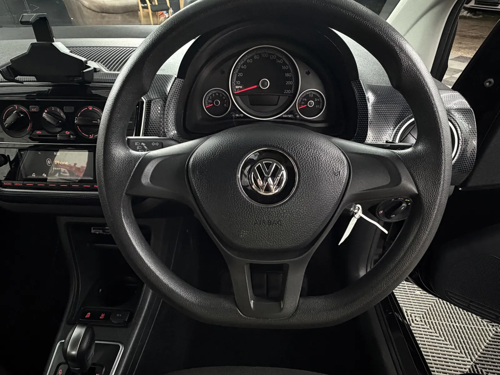 2018 Volkswagen UP in Black, photo 20