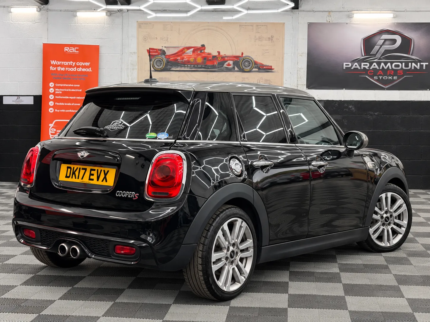 2017 MINI COOPER S Seven Edition in Black, photo 4