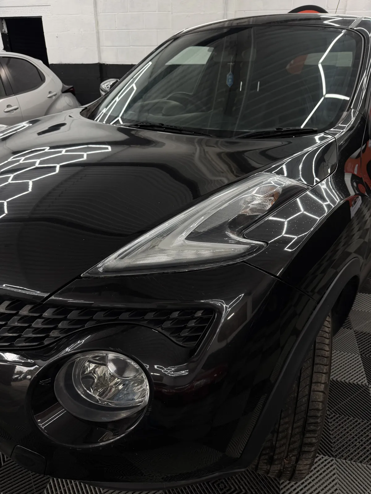 2015 NISSAN JUKE in Black, photo 12