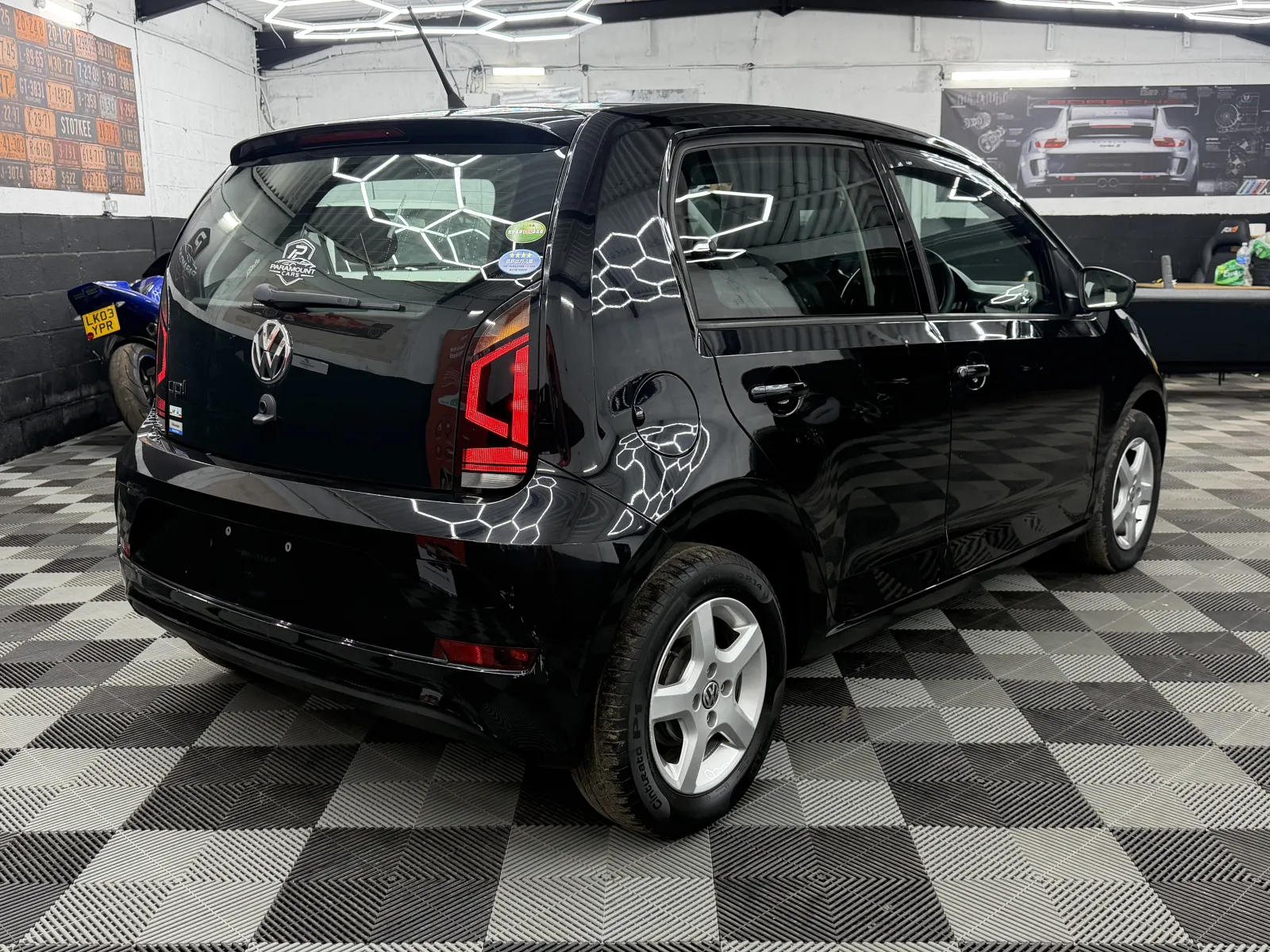 2018 Volkswagen UP in Black, photo 11