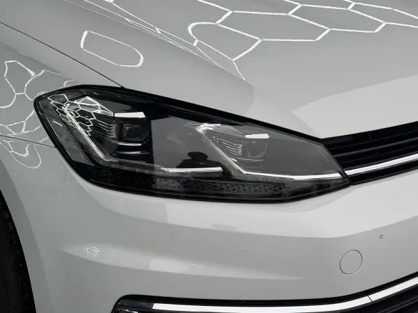 2018 Volkswagen Golf Estate TSI in Pearl White, photo 15