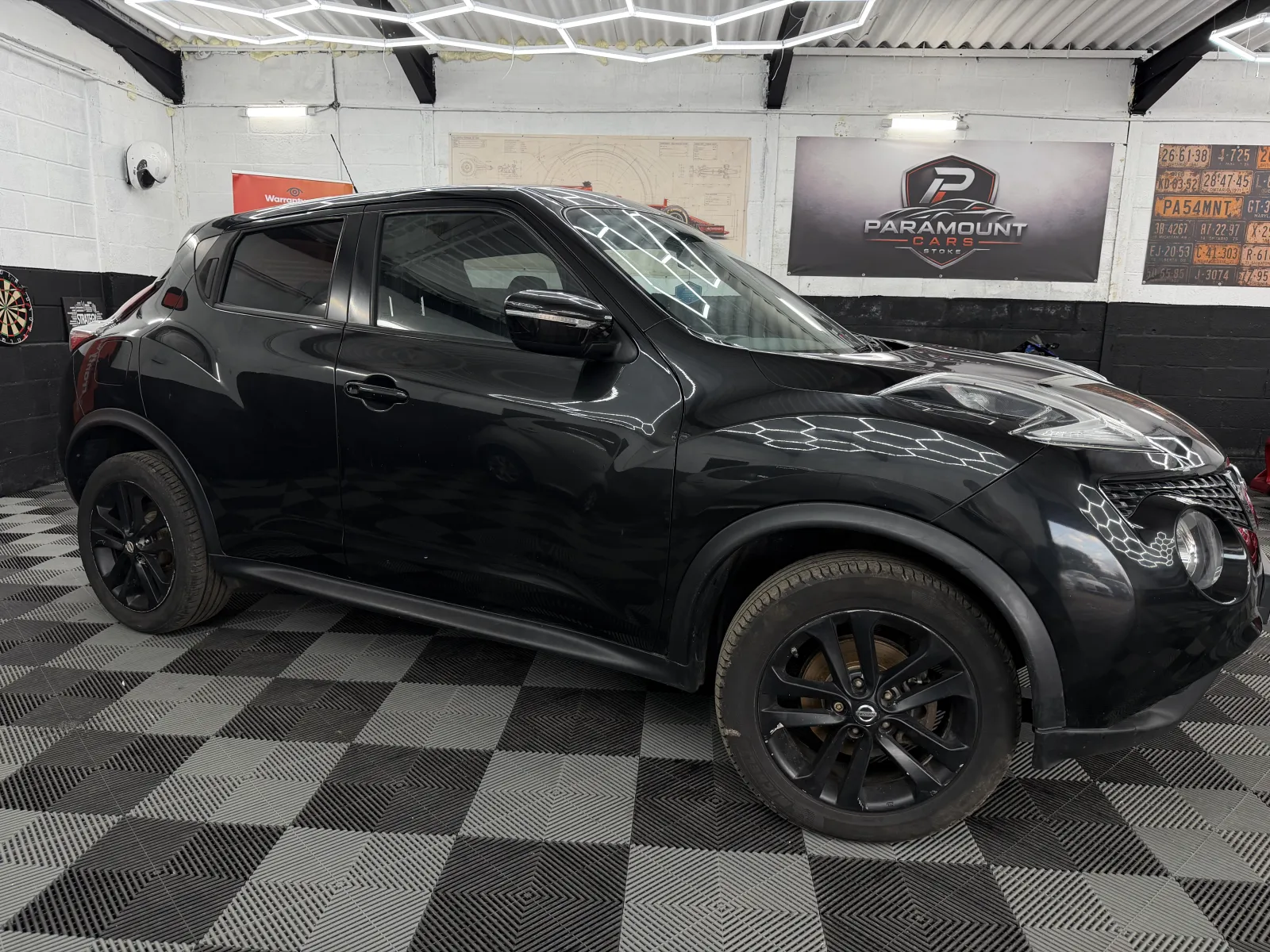 2015 NISSAN JUKE in Black, photo 8