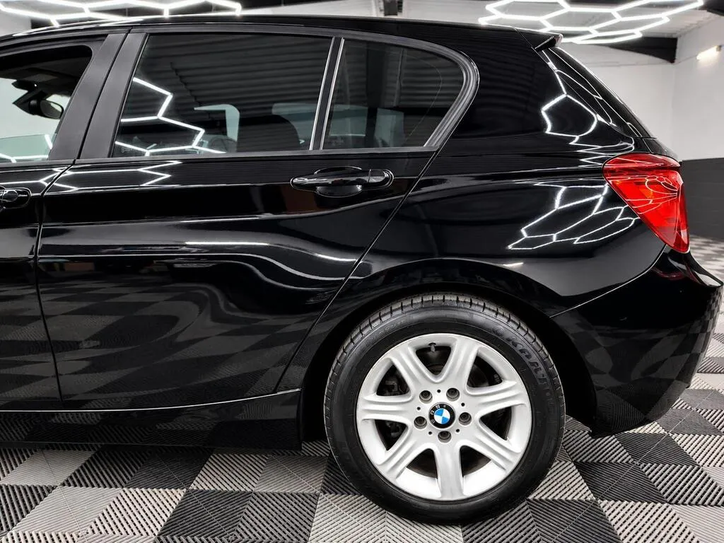 2012 BMW 1 Series 116i SE Auto in Black, photo 6