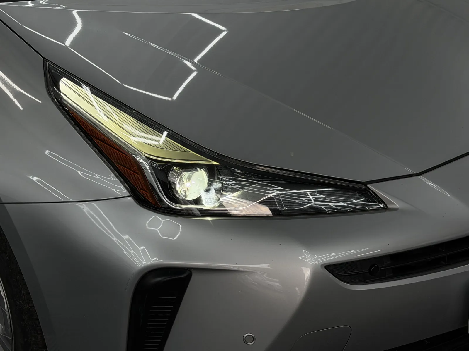 2020 Toyota Prius in Silver, photo 16