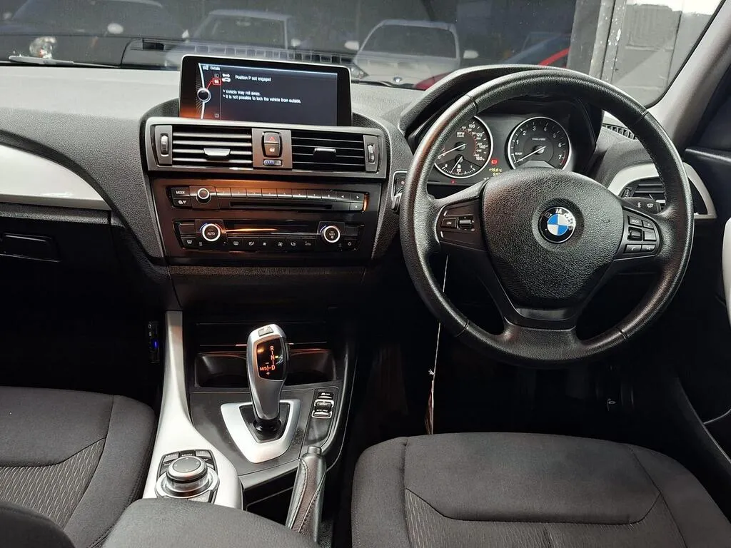 2012 BMW 1 Series 116i SE Auto in Black, photo 7