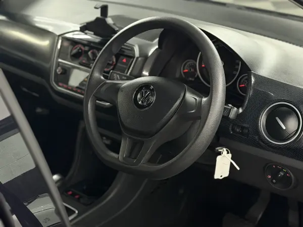 2018 Volkswagen UP in Black, photo 16