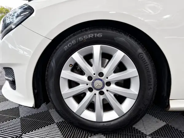 2017 Mercedes-Benz B Class in White, photo 15