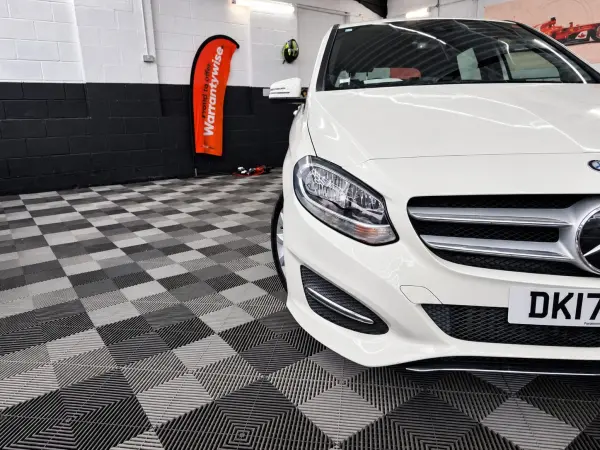 2017 Mercedes-Benz B Class in White, photo 6