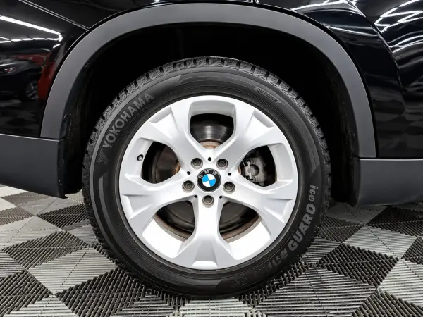 2013 BMW X1 in Black, photo 7