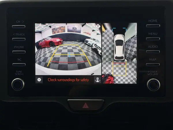 2022 Toyota Yaris in White, photo 20