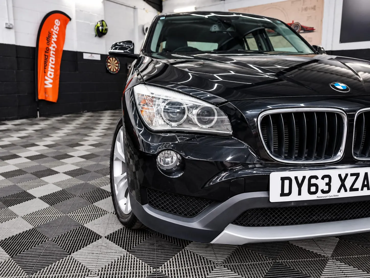 2013 BMW X1 in Black, photo 3