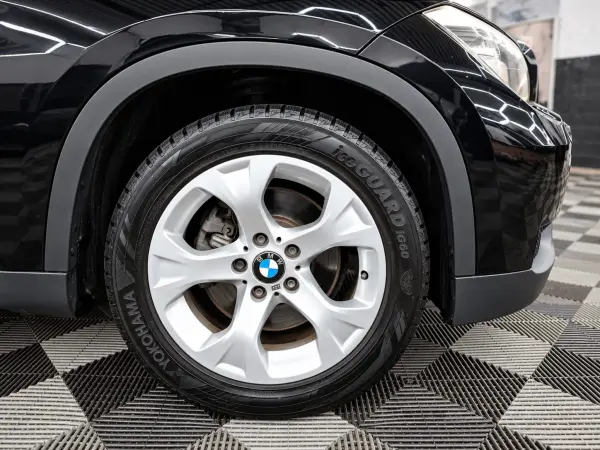 2013 BMW X1 in Black, photo 8