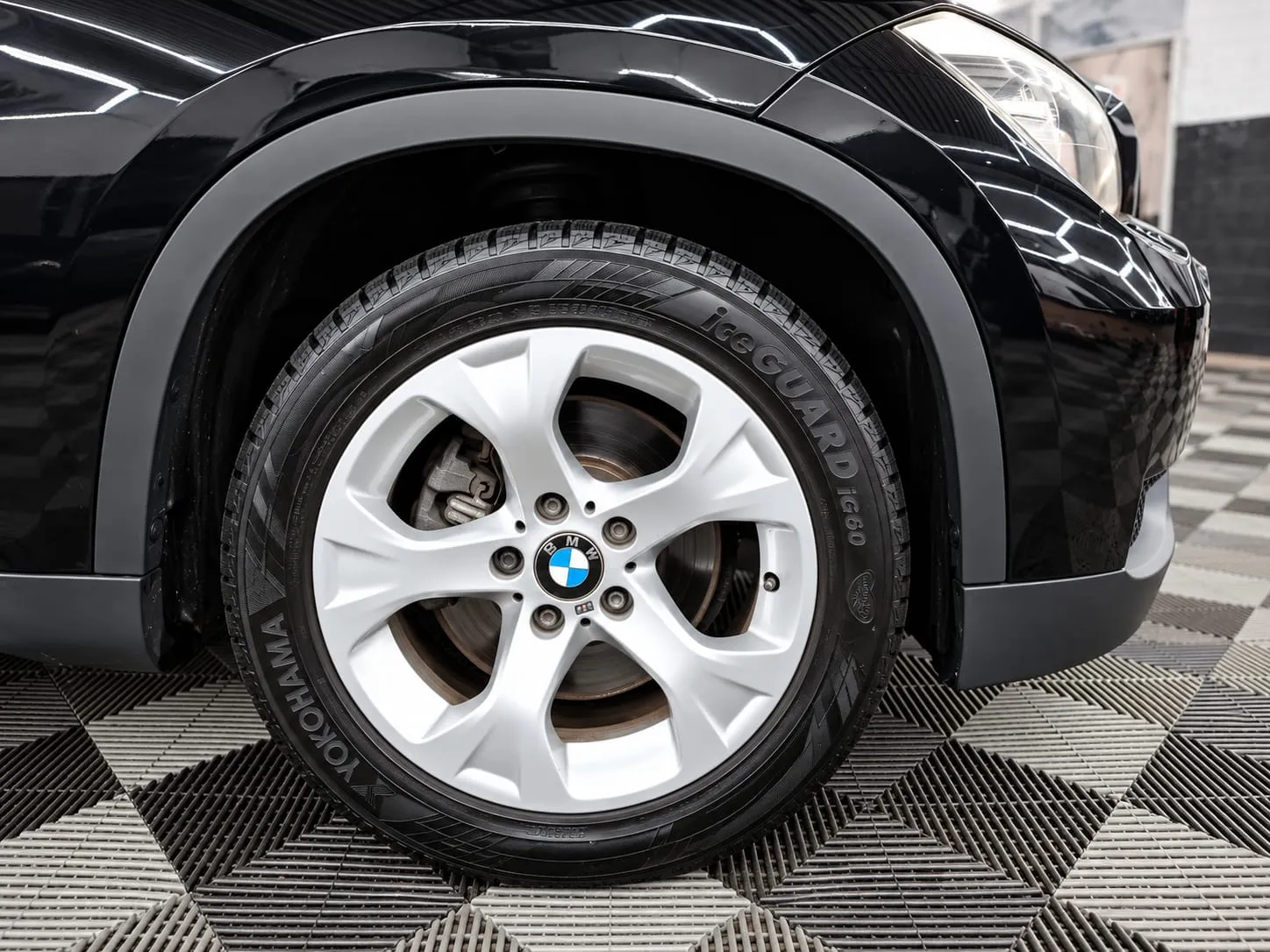 2013 BMW X1 in Black, photo 8