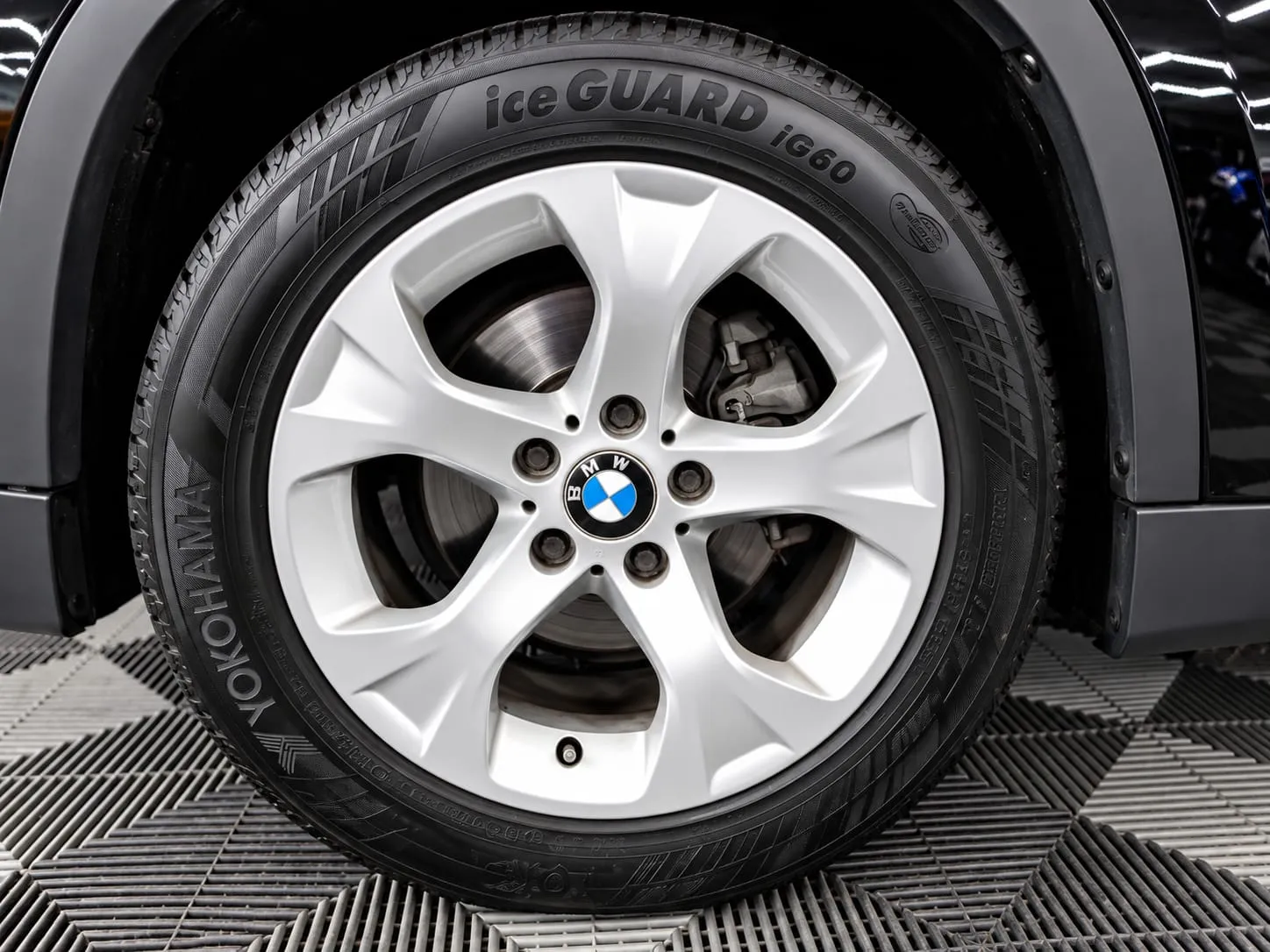 2013 BMW X1 in Black, photo 11