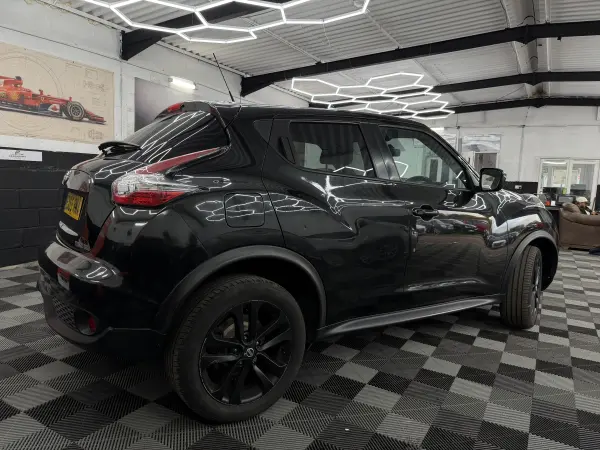 2015 NISSAN JUKE in Black, photo 10